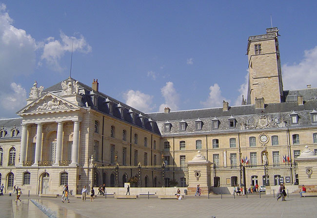 hotel-ville - présentation : salon du vélo dijon